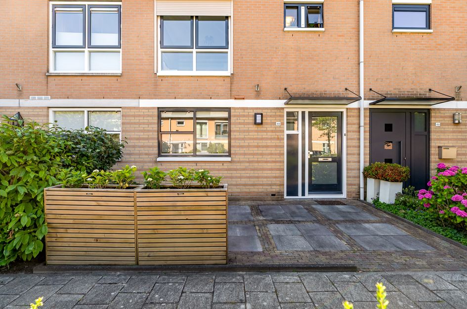 Meidoornstraat 48