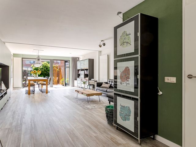 Meidoornstraat 48, Almere
