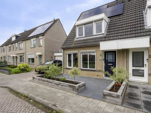 Priorindreef 24, Willemstad