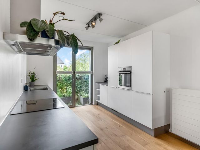 Gilbert Becaudstraat 19, Lent