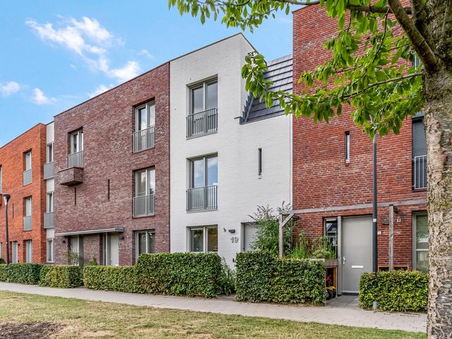 Gilbert Becaudstraat 19, Lent