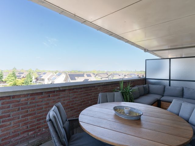 Cipreshout 62, Barendrecht