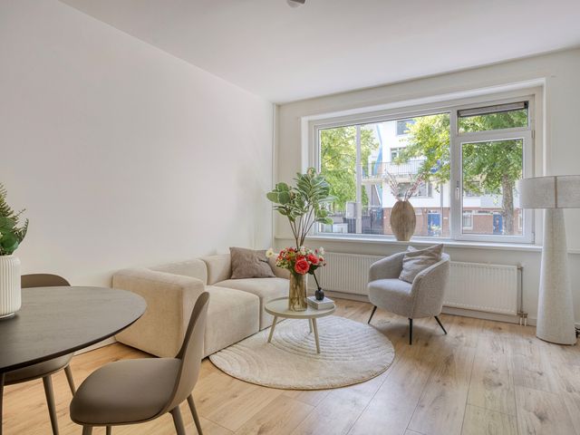 Rösener Manzstraat 157A, Rotterdam