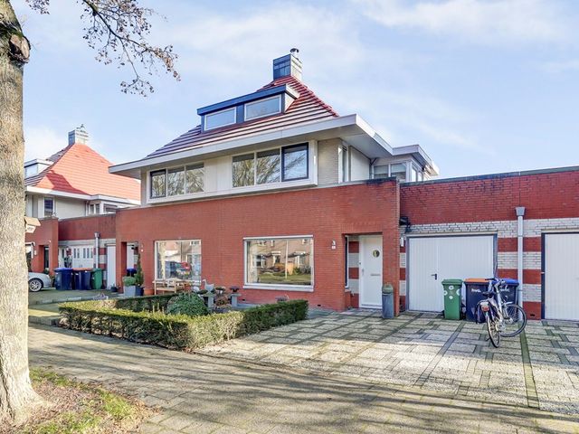 Houtwal 35, Zeewolde