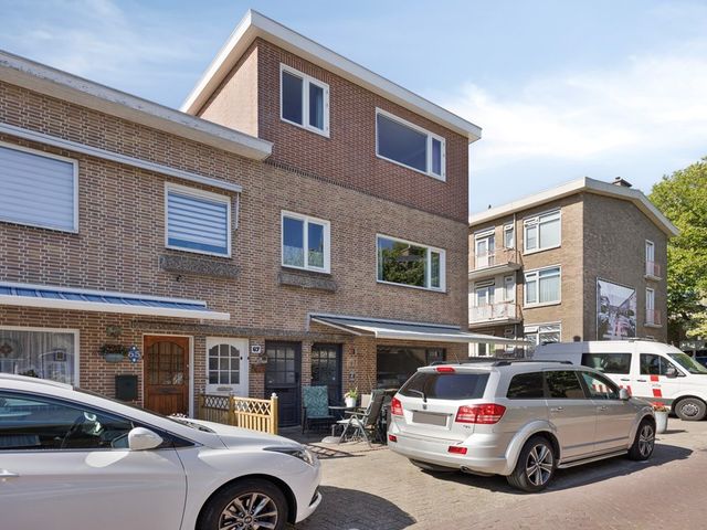 Van der Gaagstraat 69, 's-Gravenhage