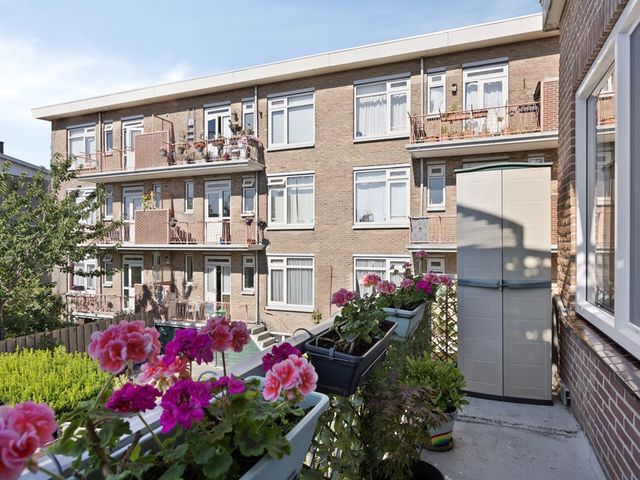 Van der Gaagstraat 69, 's-Gravenhage