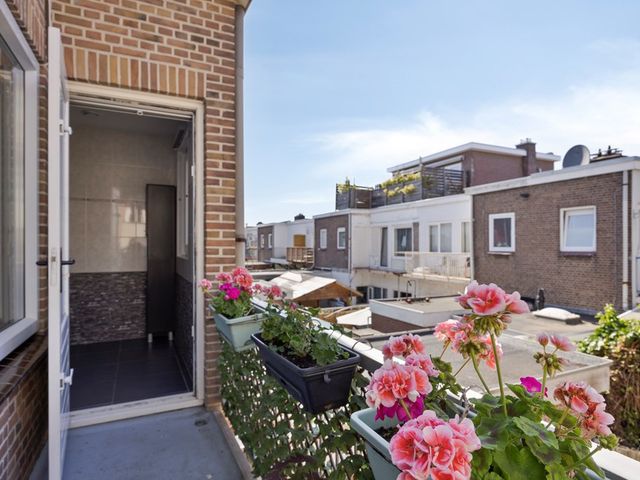 Van der Gaagstraat 69, 's-Gravenhage