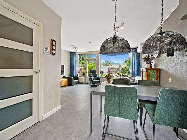 Churchilllaan 7, Delft