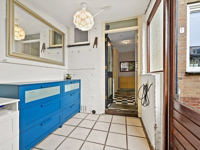 Churchilllaan 7, Delft