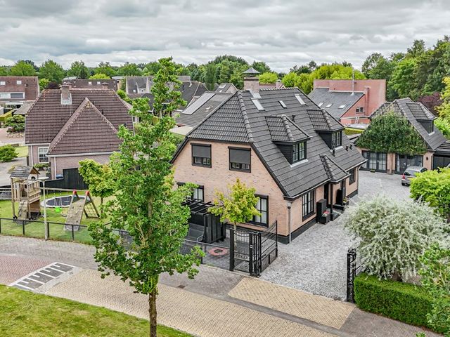 Overflakkee 25, Emmeloord