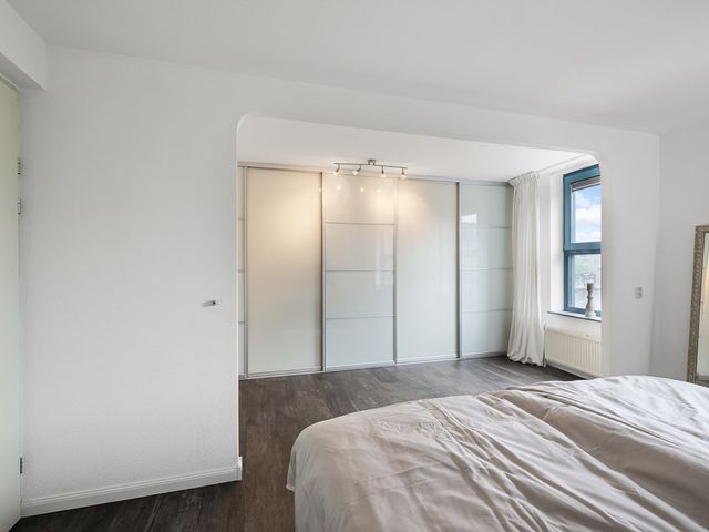 Boog 8, Wormer