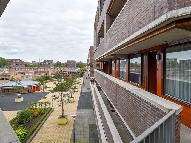 Pieter Calandlaan 666, Amsterdam