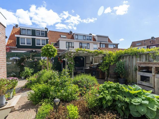 Begoniastraat 1, Vlaardingen