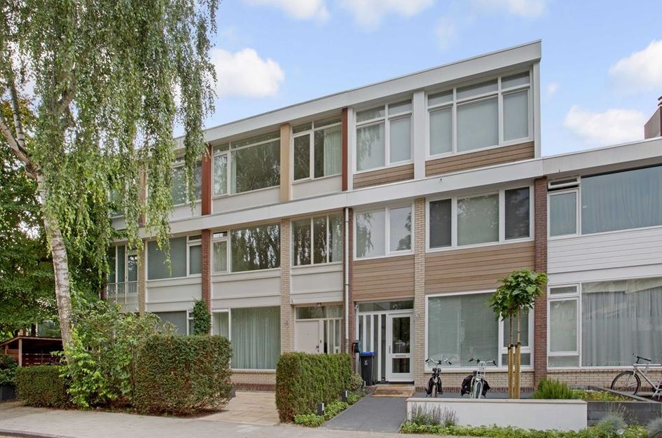 Nederhoven 30