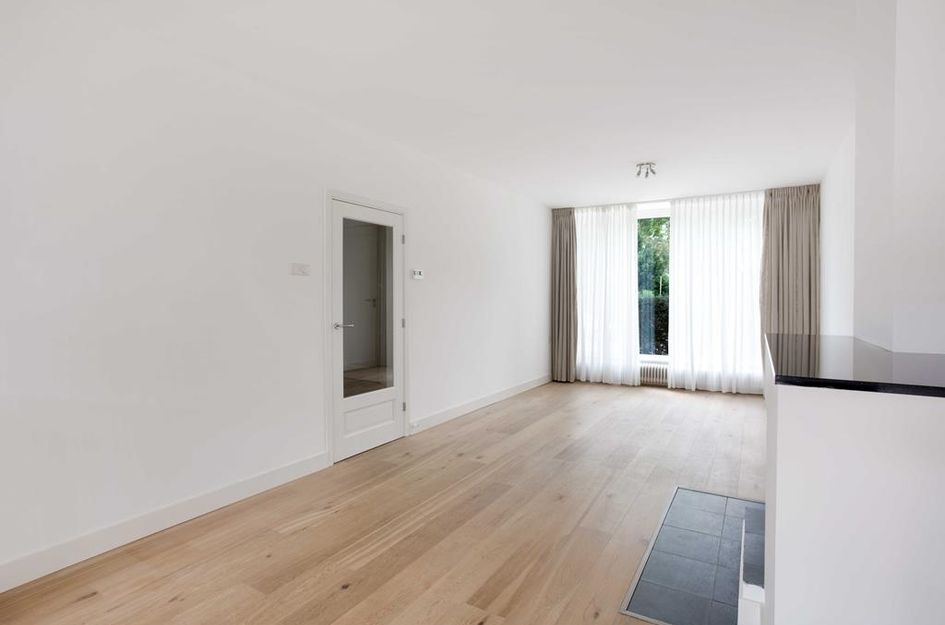 Nederhoven 30