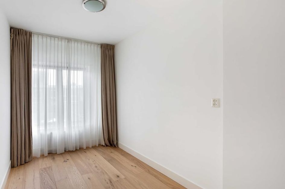 Nederhoven 30