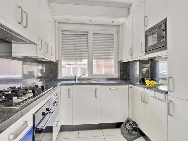 Baarsveen 418, Spijkenisse