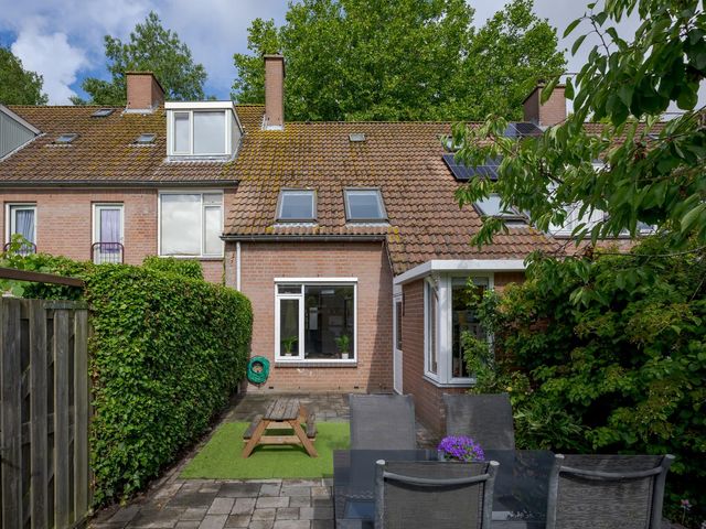 Joke Smitlaan 110, Voorschoten