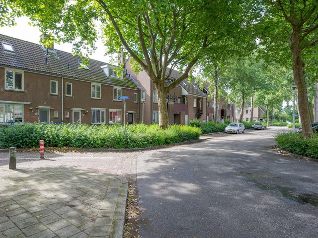 Joke Smitlaan 110, Voorschoten