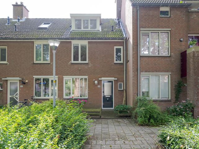 Joke Smitlaan 110, Voorschoten