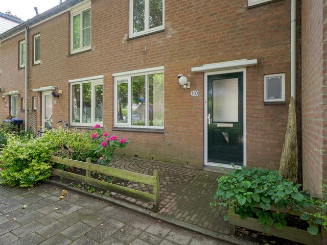 Joke Smitlaan 110, Voorschoten