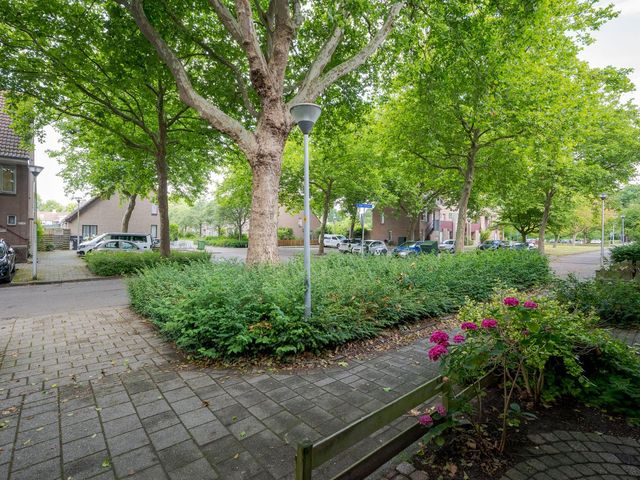 Joke Smitlaan 110, Voorschoten