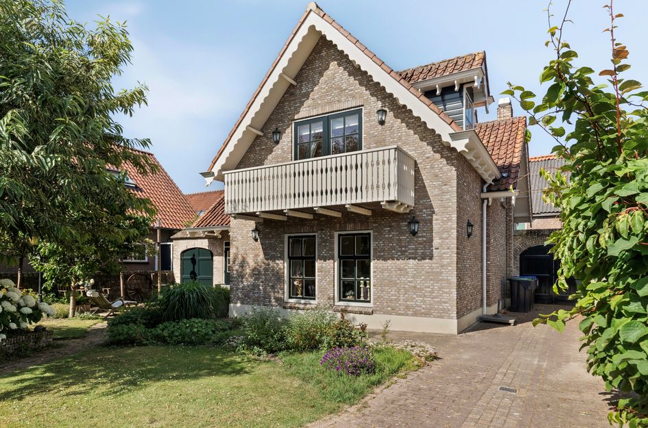 Oostelijke Achterweg 6