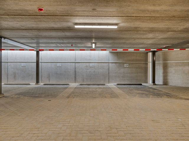 Oosthavendijk 128, Middelharnis