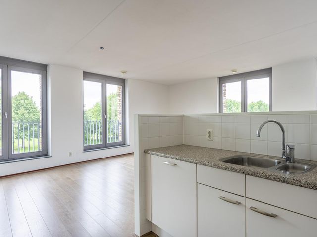 Atletenbaan 60B, Maastricht