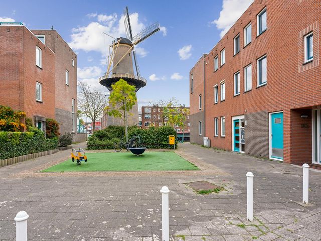 Dirk Gerhardtstraat 21, Schiedam