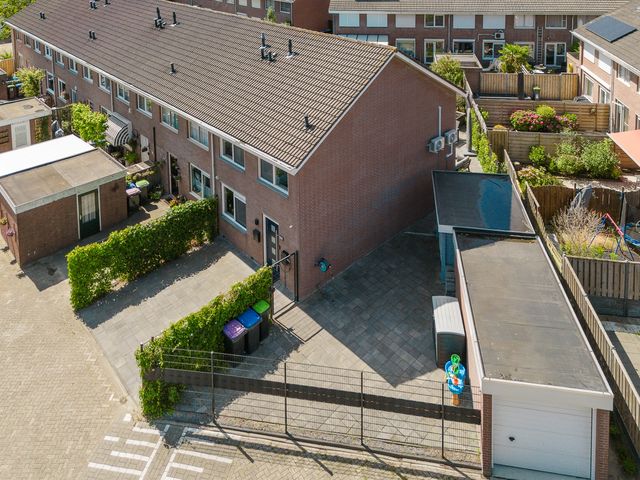 Snoekenveen 102, Spijkenisse