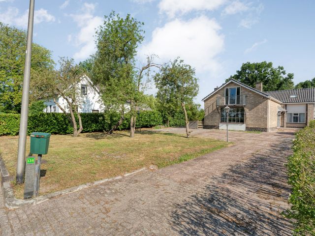 Anerweg-Noord 134, Lutten