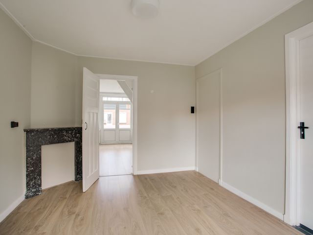 Hugo de Vriesstraat 1A, Leiden