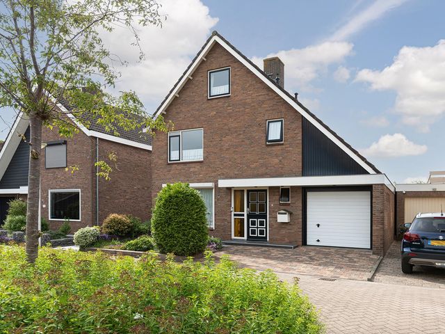 Sterremuurplaats 4, Bleskensgraaf Ca