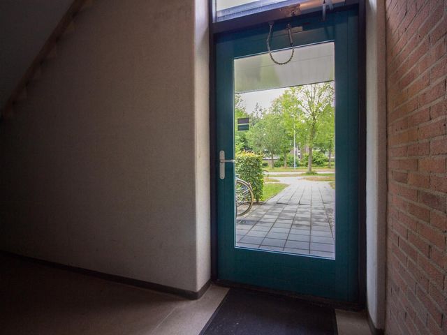 Zandsteen 17, Hoorn