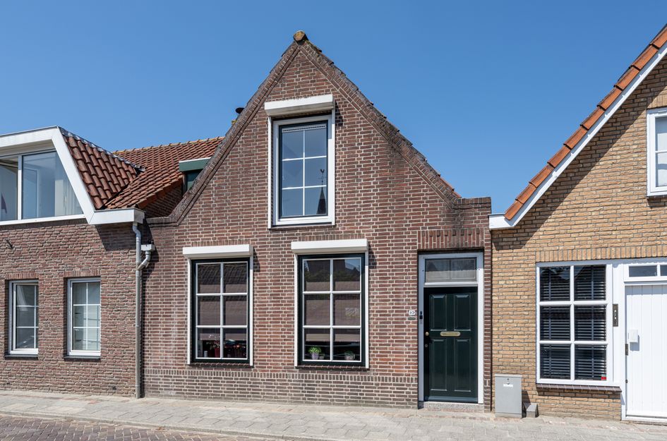 Zuiddijk 10
