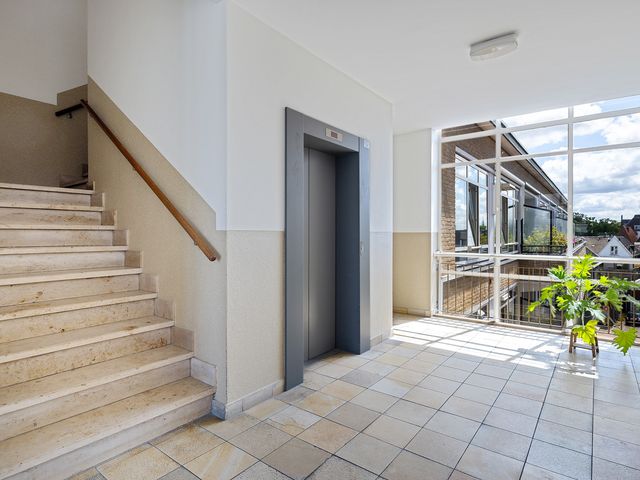Julianaplein 64, Bussum