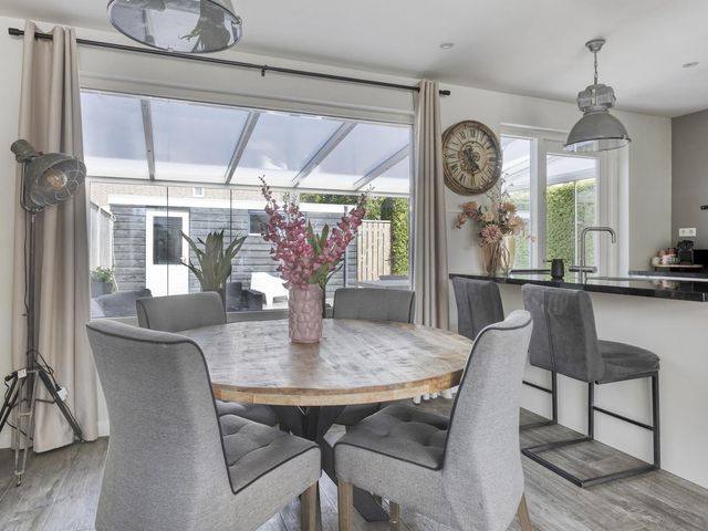 Vondellaan 97, Roosendaal