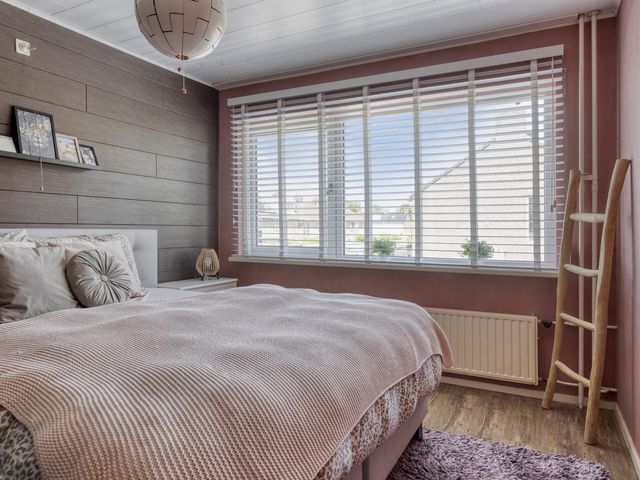 Vondellaan 97, Roosendaal