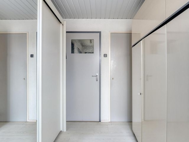 Van Lenneplaan 11, Roosendaal
