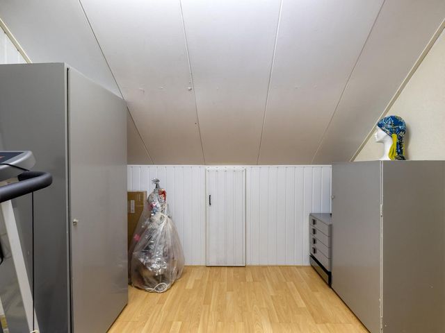 Van Lenneplaan 11, Roosendaal