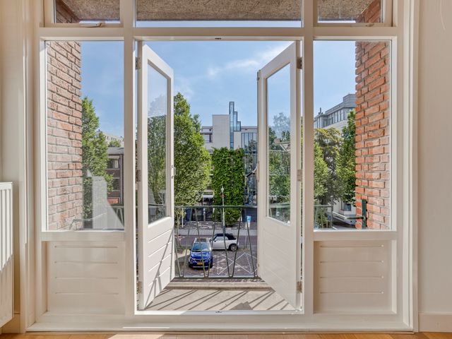 Johan Van Oldenbarneveltlaan 14B, Den Haag