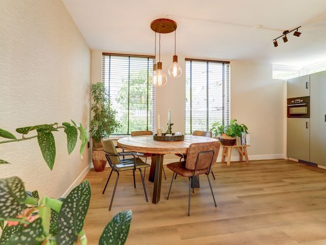 Gentiaan 6, Luyksgestel