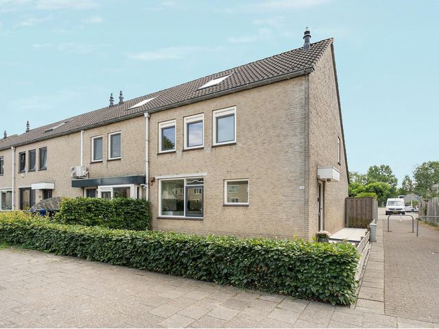 Lotusbloemweg 110, Almere
