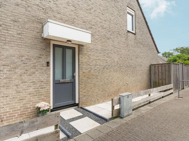 Lotusbloemweg 110, Almere