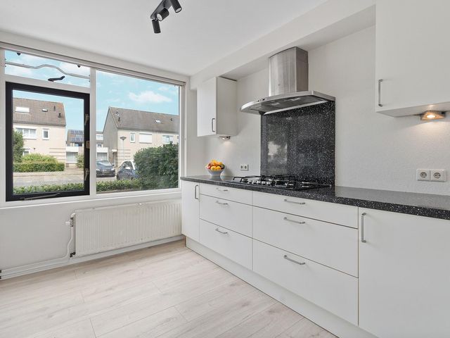 Lotusbloemweg 110, Almere
