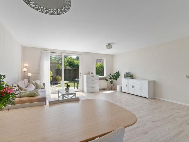Lotusbloemweg 110, Almere