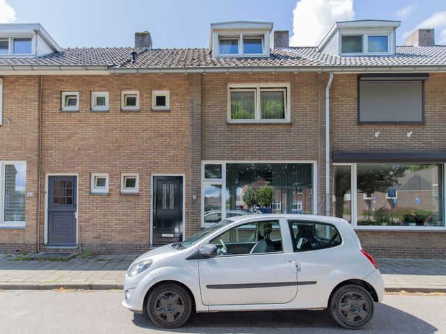 Jan Willenstraat 8, Geleen