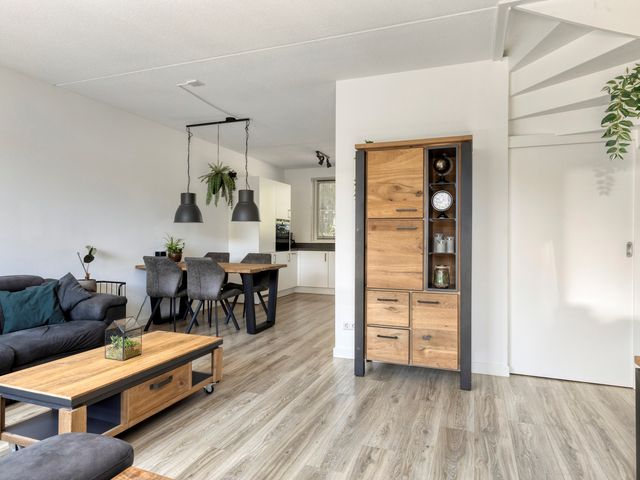 Het Middenpad 27, Loenen