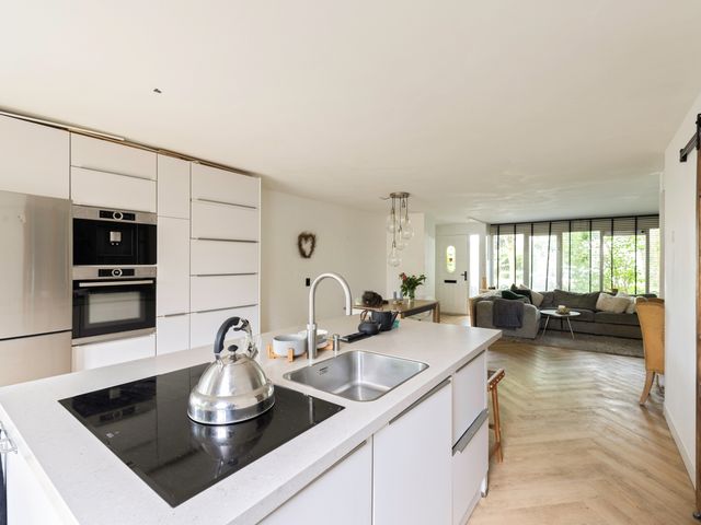 Contrabasweg 114, Almere